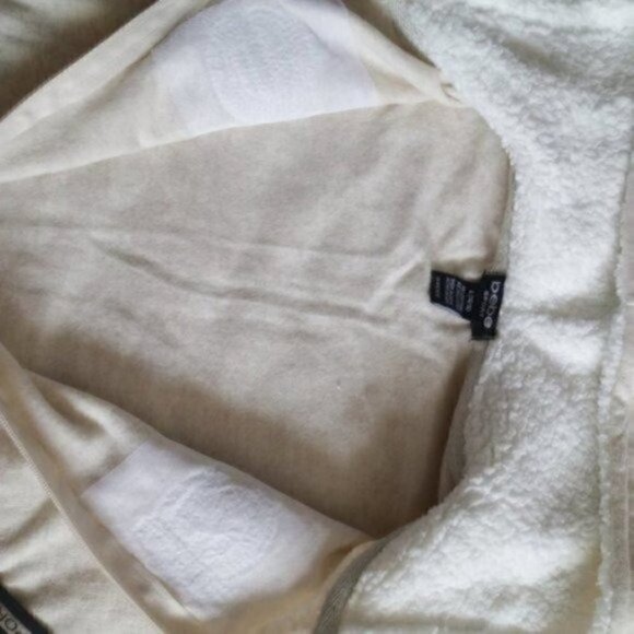 NWT BEBE Girls Sequins Long Sleeve Hoodie Sweater Size Large (14/16) - Picture 3 of 5